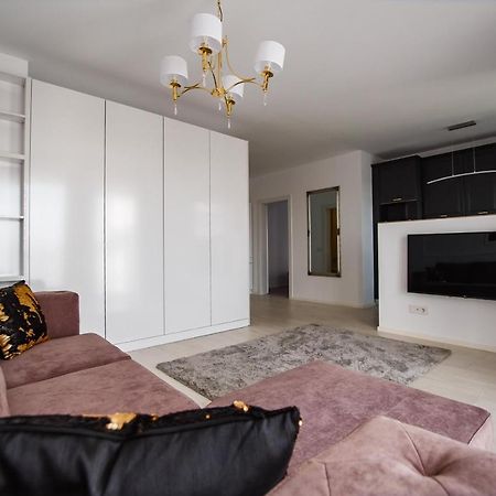 No. 11 - The Penthouse In City Center Oradea Exterior foto