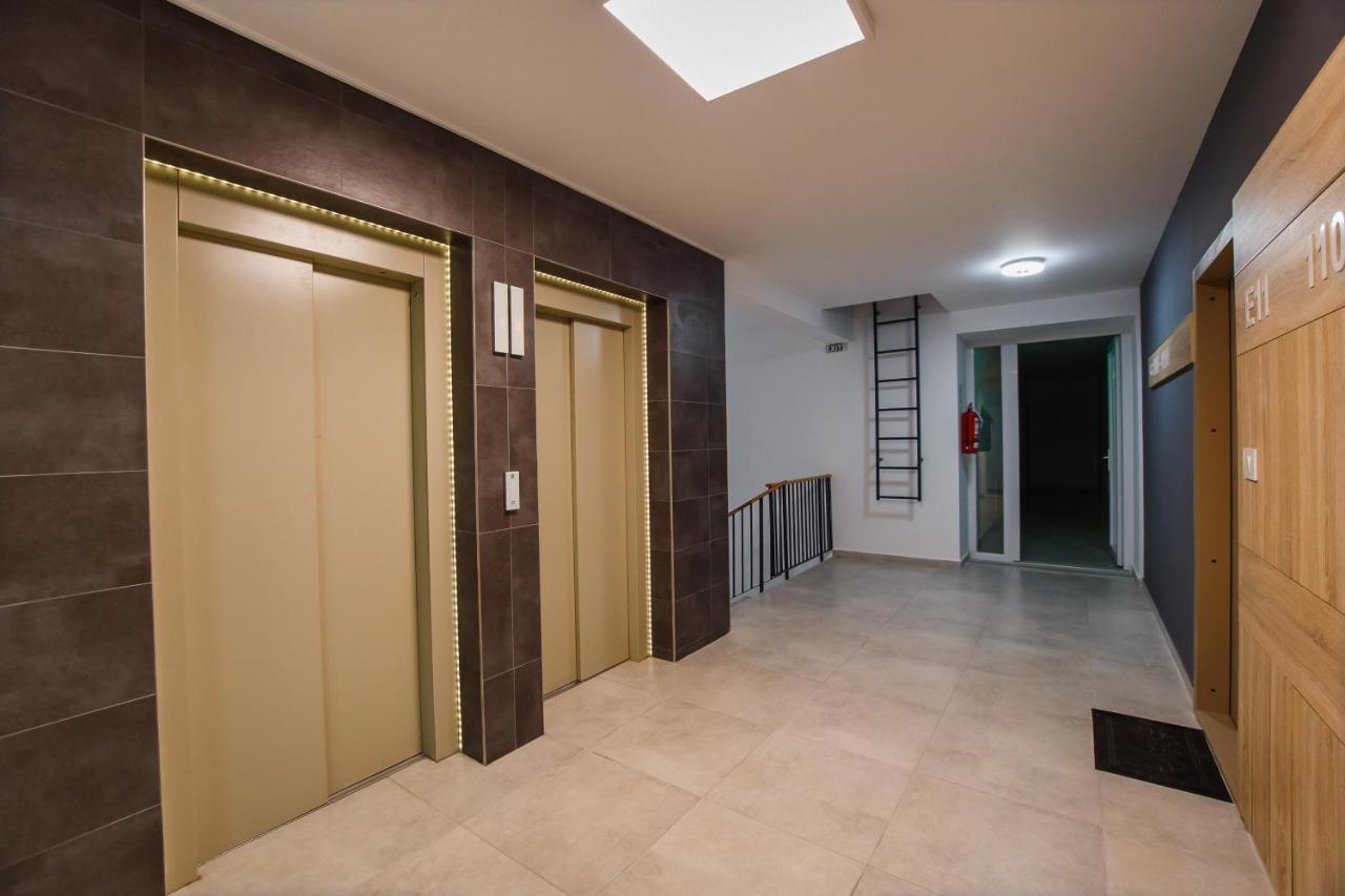 No. 11 - The Penthouse In City Center Oradea Exterior foto