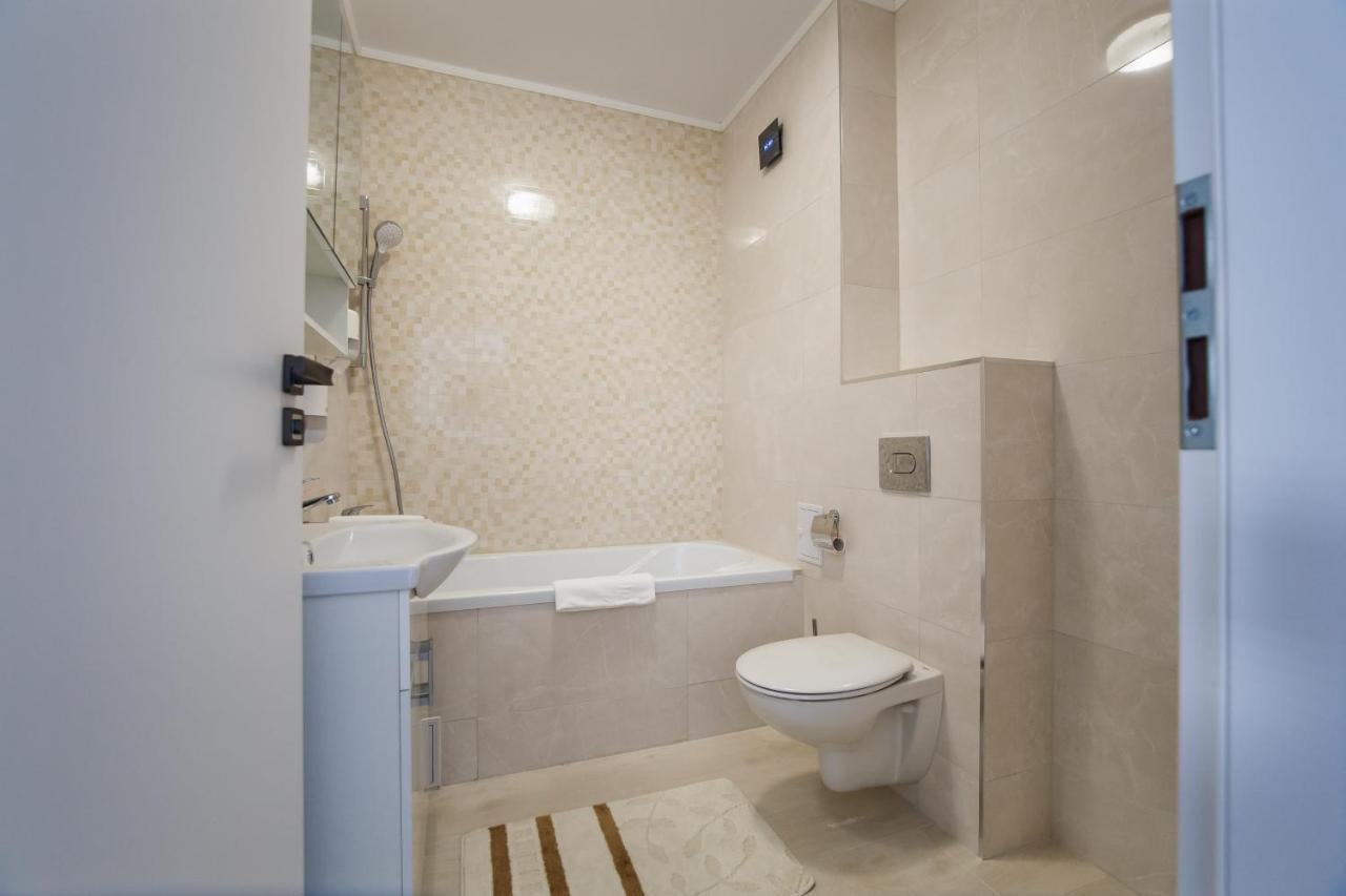 No. 11 - The Penthouse In City Center Oradea Exterior foto