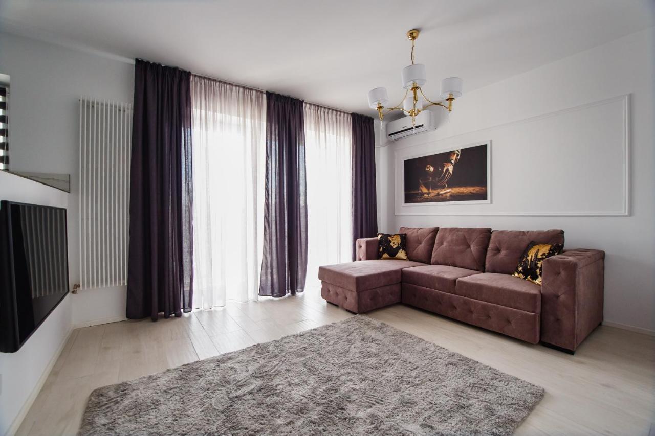 No. 11 - The Penthouse In City Center Oradea Exterior foto